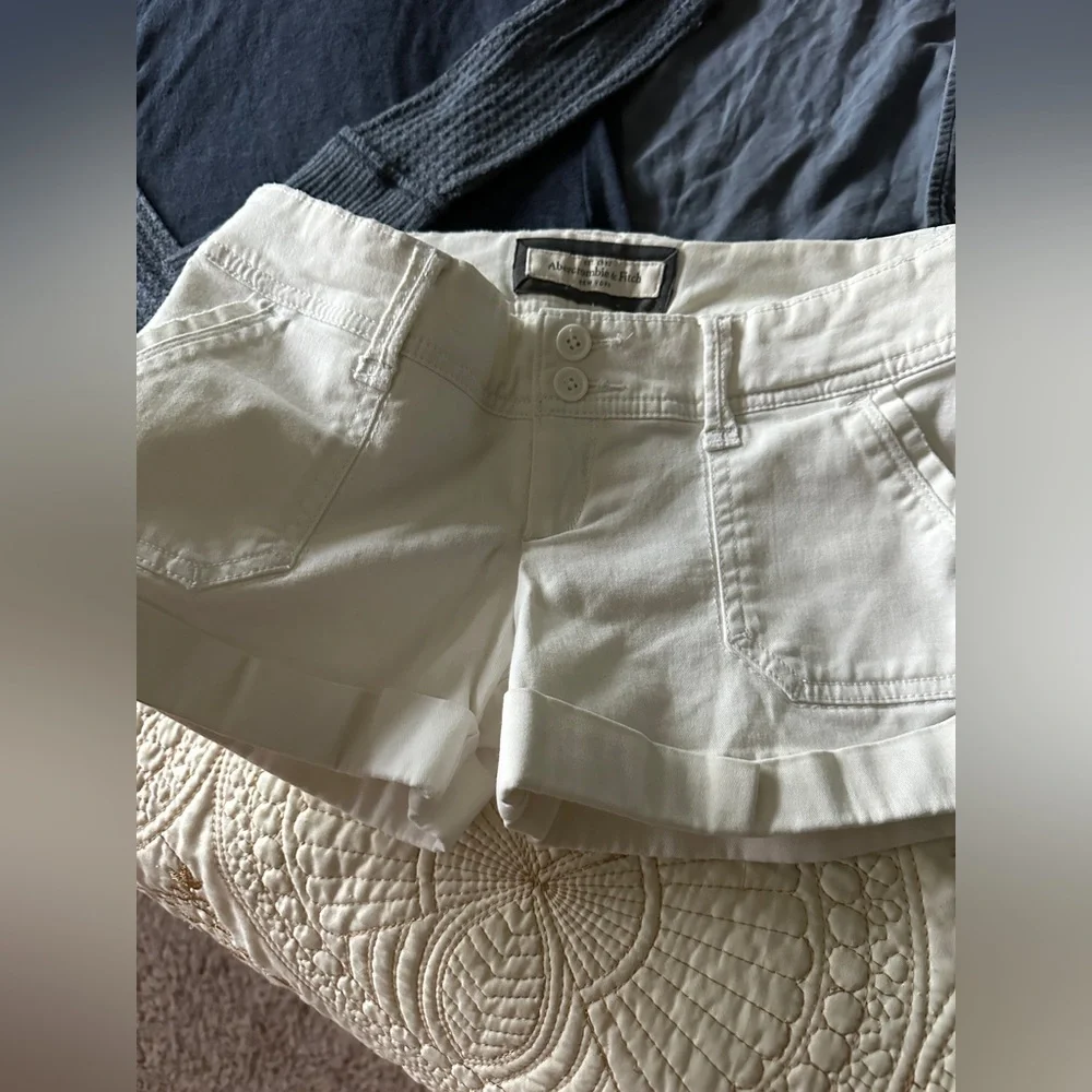 Abercrombie & Fitch LOT of 3 items - Picture 3 of 15